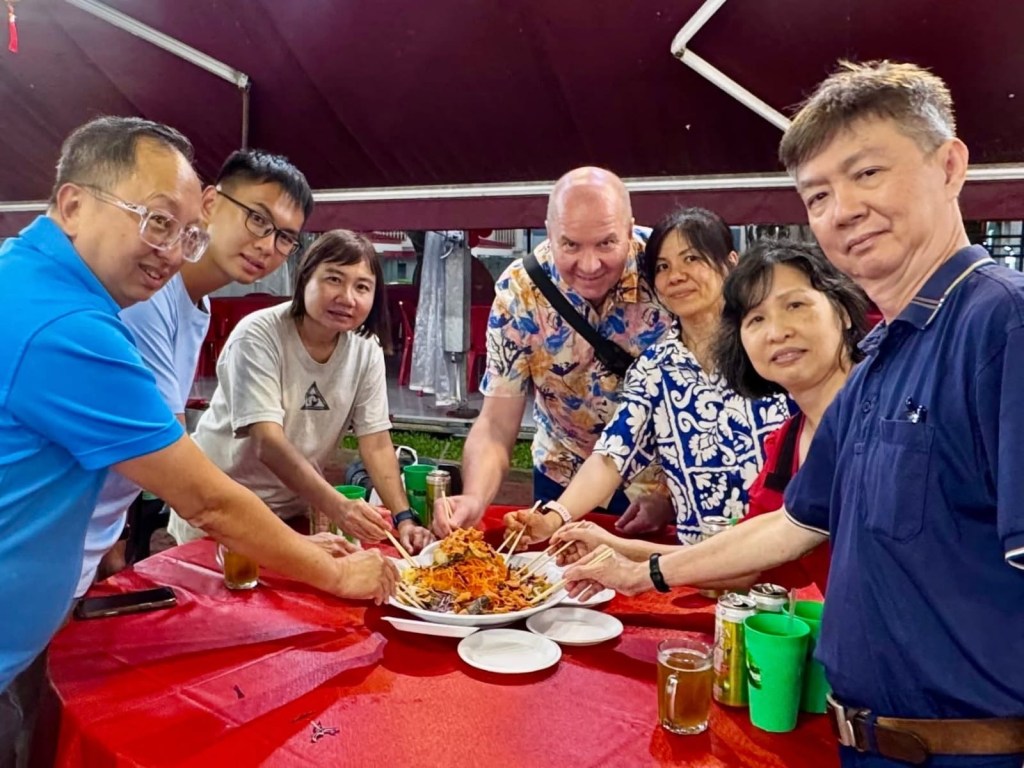 Tag 14: Ruhepausen, Traditionen und eine clownesche Begegnung